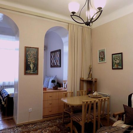Ara & Gaya Аpartment Yerevan Exterior foto