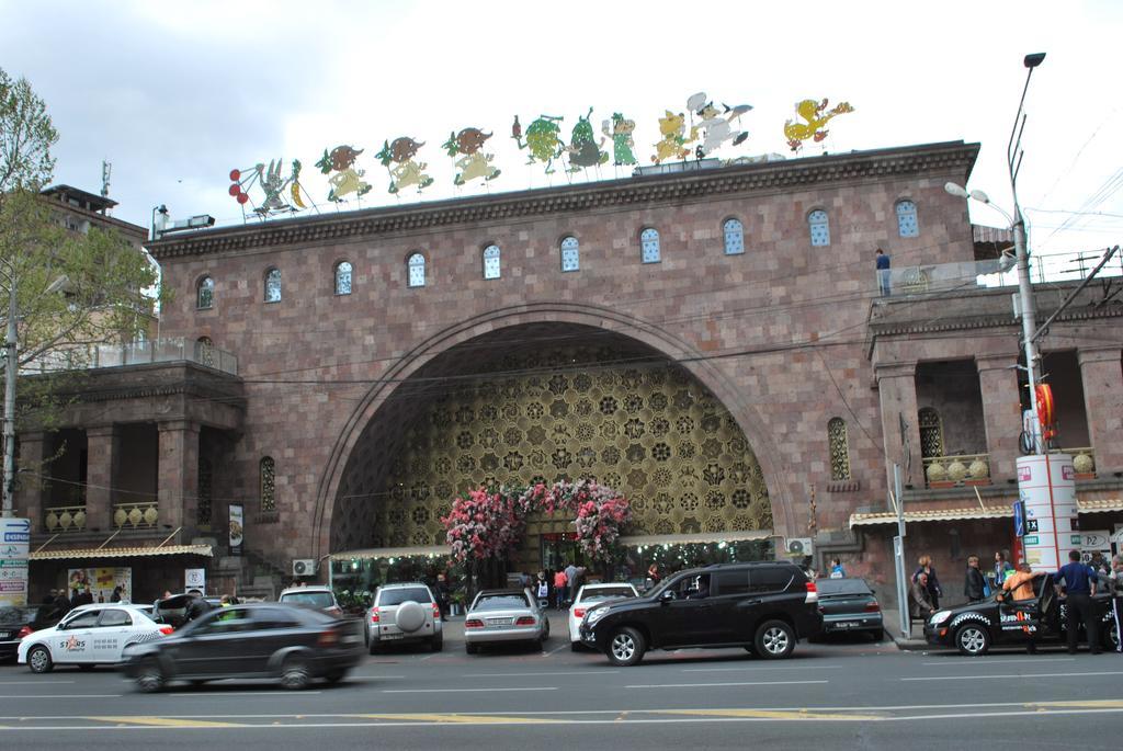 Ara & Gaya Аpartment Yerevan Exterior foto