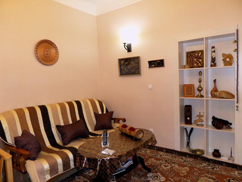 Ara & Gaya Аpartment Yerevan Exterior foto