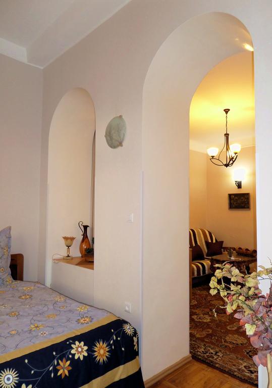 Ara & Gaya Аpartment Yerevan Exterior foto