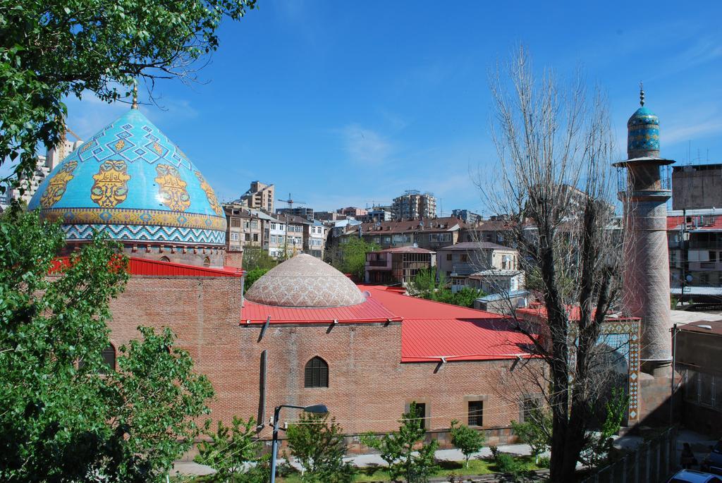 Ara & Gaya Аpartment Yerevan Exterior foto